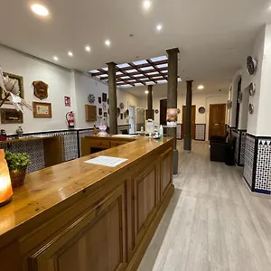https://hostal-costa-azul-granada.es-andalucia.com