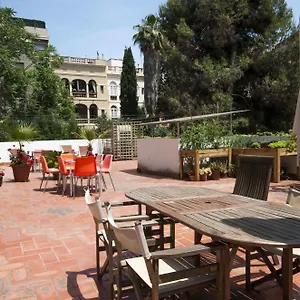 residencia-albergue-studio.topbarcelonahotels.com/